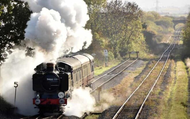 Buckinghamshire Railway Centre: Steaming Day Ticket - Railway Museum and Model Railway