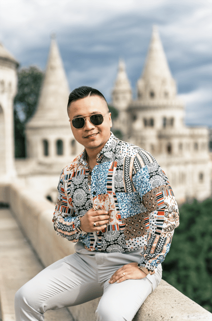 Buda Castle: Private Photoshoot With a Local Guide - Tailored Experience Options