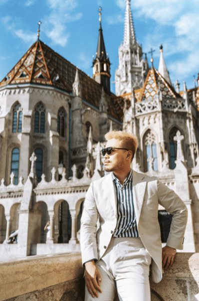 Buda Castle: Private Photoshoot With a Local Guide - Additional Photo Services