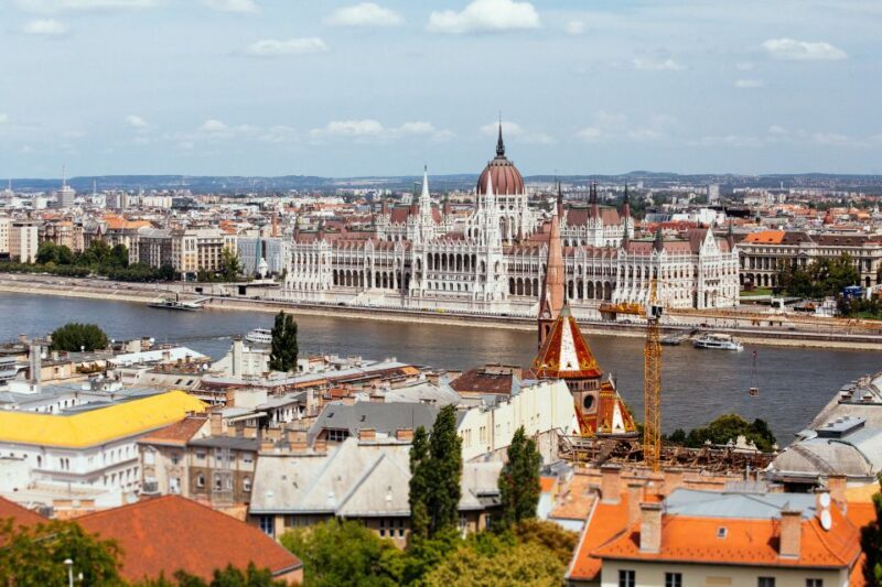 Budapest: 2-Hour Private Kick-Start Tour with a Local - Who Should Consider This Experience?