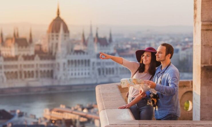 Budapest: 3-Hour Grand City Tour and Castle Walk - Tour Duration and Starting Times