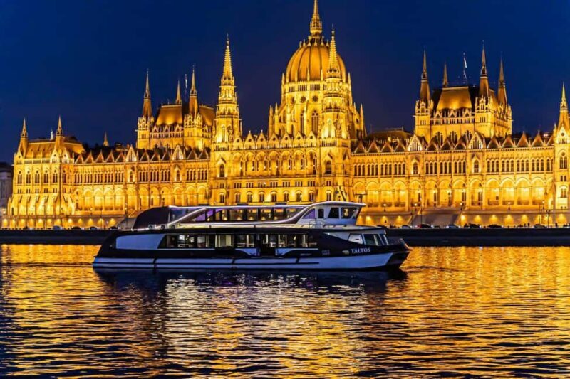 Budapest: 4-Course Dinner Cruise with Piano Bar - Who Will Love This Experience?