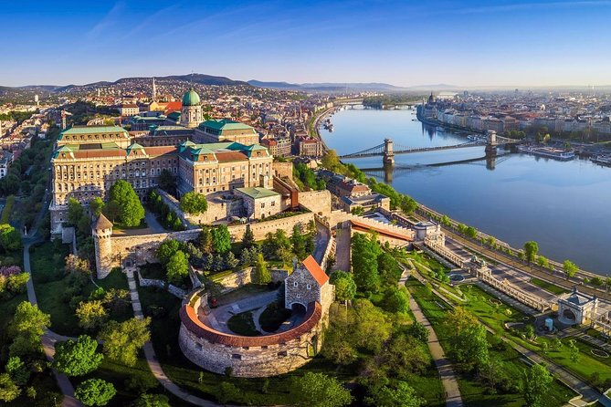 Budapest All in 1: 3-Hour Guided Bus Tour & 1hour Danube River Cruise - Historical Insights