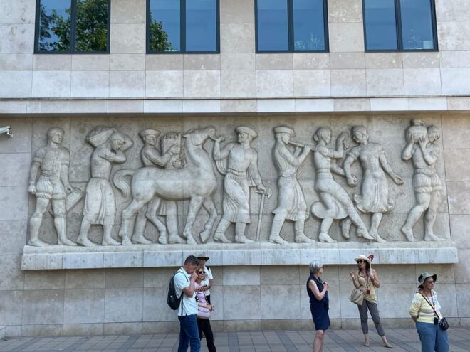Budapest: Assist the Authorities Outdoor Escape Room Game - What to Bring