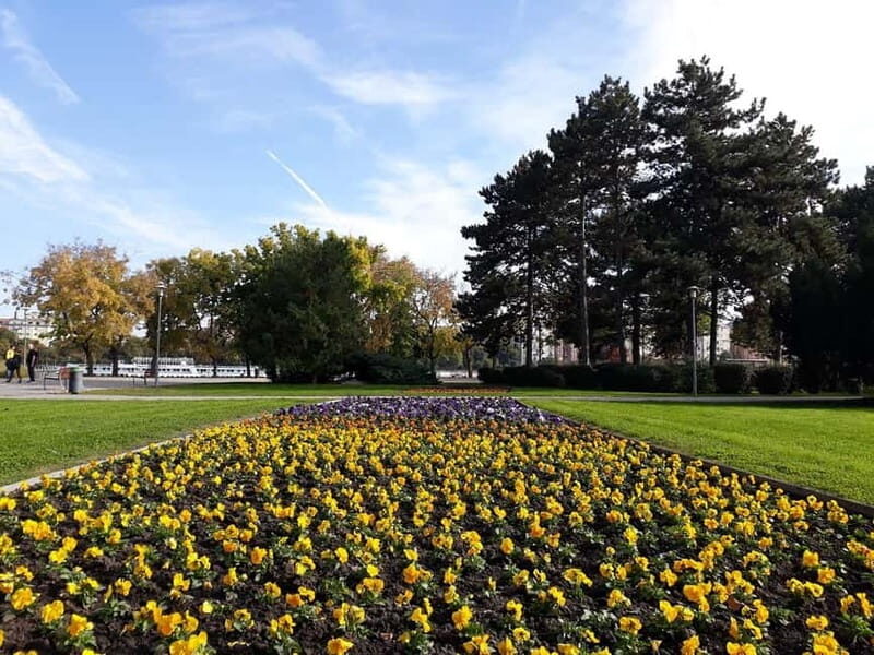 Budapest: Best Gardens Walking Tour & Hungarian Folk Music - FAQ