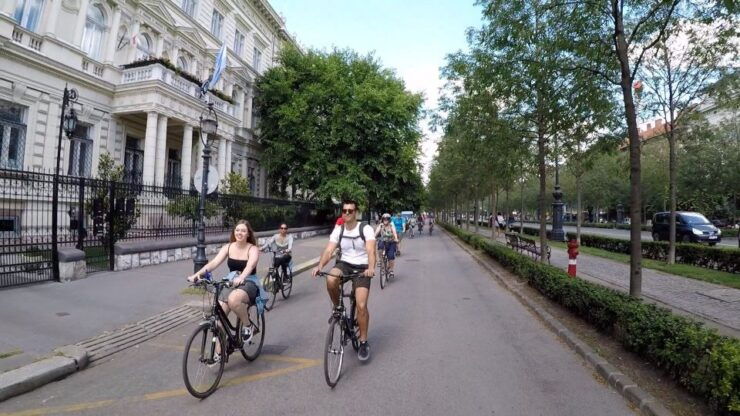 Budapest Bike Tour With a Hungarian Speciality Food Break - Tour Details