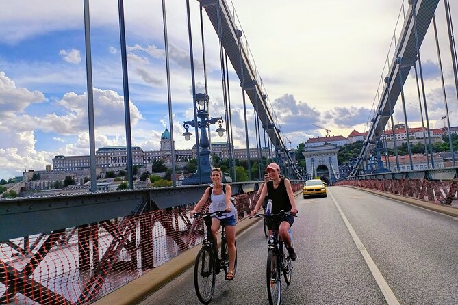 Budapest Bike Tour With Hungarian Goulash - Guide, Participants, and Experience