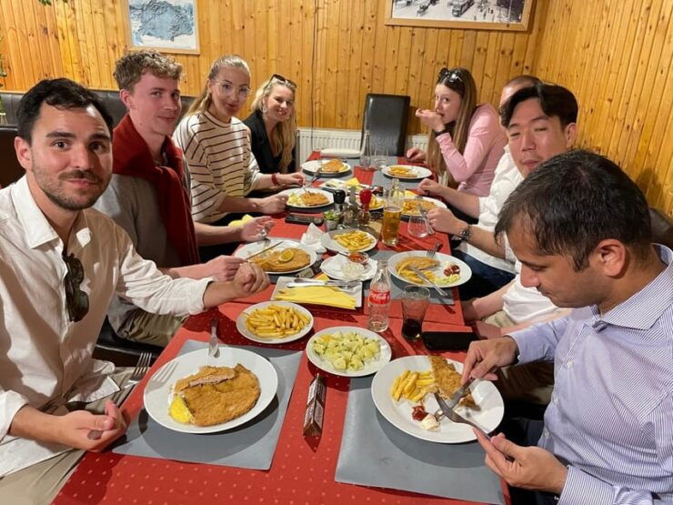 Budapest Bites Street Food Safari: LUNCH (5 Dishes Included) - Key Points