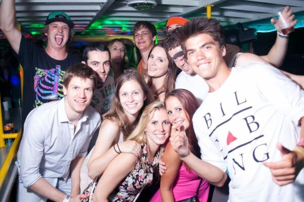 Budapest: Boat Party With Option of Unlimited Drinks - Customer Feedback and Ratings