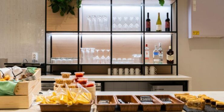 Budapest (BUD): Ferenc Liszt Airport Premium Lounge Access - Booking and Cancellation Policy