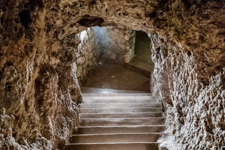 Budapest: Buda Castle Cave Tour - Cave System Exploration