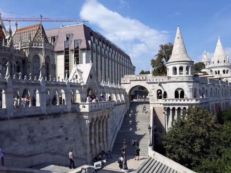 Budapest: Buda Castle Walking Tour & Folk Music Performance - The Folk Music Finale