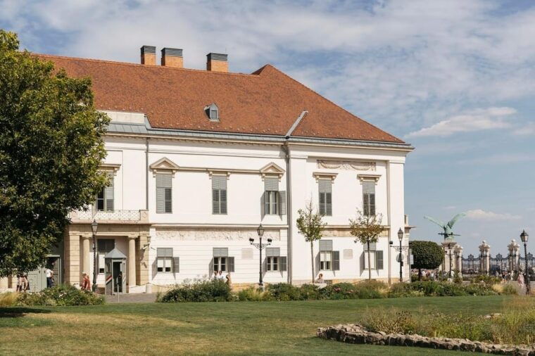 Budapest: Buda Castle Walking Tour & Folk Music Performance - Practical Details and Value