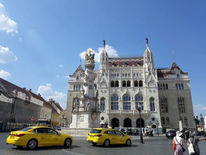 Budapest: Buda Castle Walking Tour & Folk Music Performance - FAQ