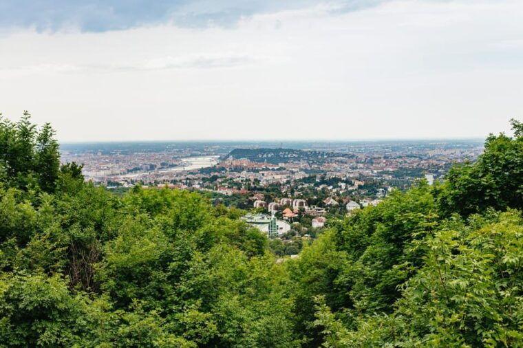 Budapest: Buda Hills Guided Hiking Tour with Optional Lunch - Kis-Hárs Hill and Return Journey
