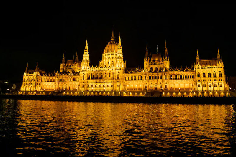 Budapest Candlelit Dinner Cruise with Live Music - The route from Jane Haining rakpart