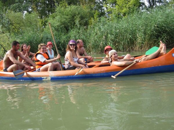 Budapest: Canoeing Tour on the Danube With Hot Sauna After - Booking and Cancellation Policy