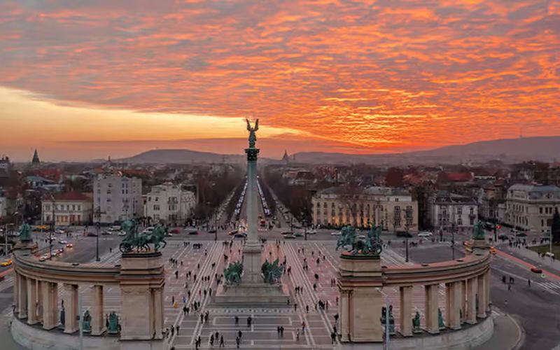 Budapest Card Visitor Pass - St. Lukács Thermal Bath and a Danube cruise