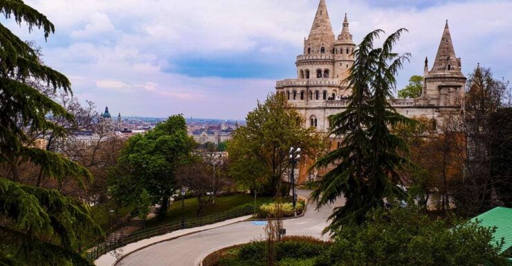 Budapest: Castle Hill History & Mystery Discovery Game - Meeting Point Details