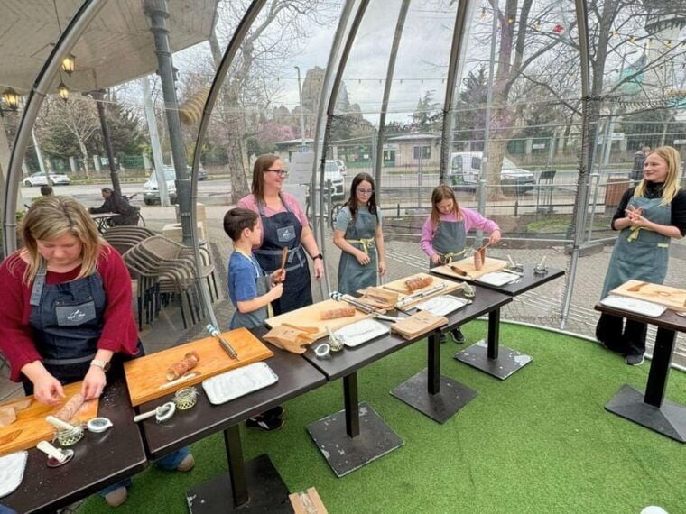 Budapest: Chimney Cake Workshop in City Park - What Makes This Experience Stand Out?