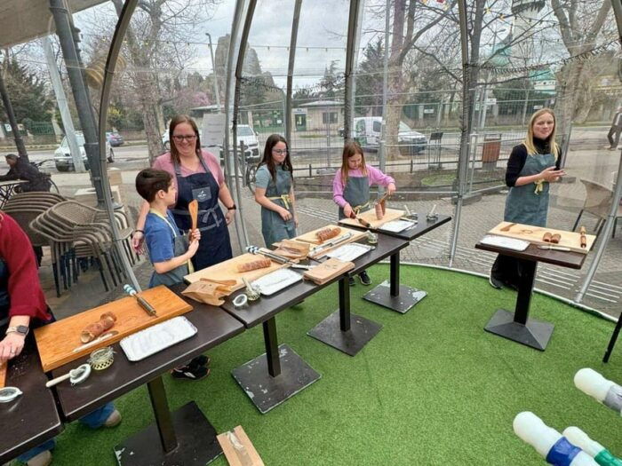 Budapest: Chimney Cake Workshop in City Park - FAQ