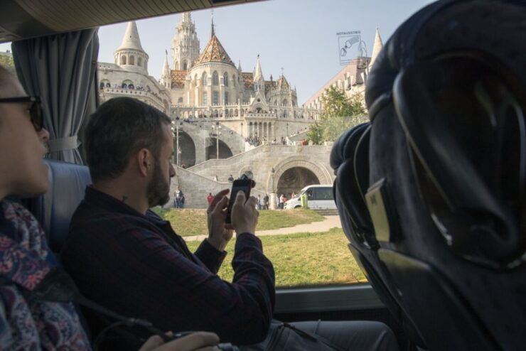Budapest: City Highlights Express Bus Tour - Tour Duration and Guide Availability