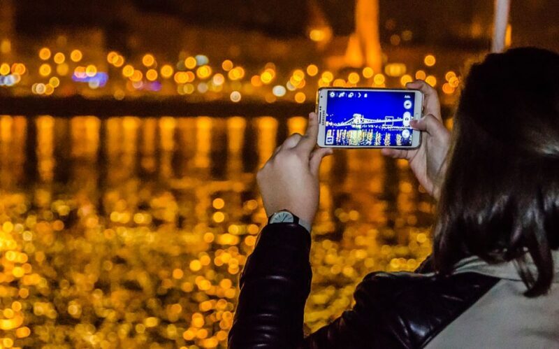 Budapest: City Highlights Sightseeing Cruise - The Experience: What It Feels Like