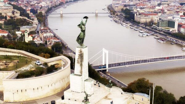 Budapest: City Highlights Walking Tour - Customer Reviews