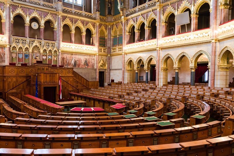 Budapest City Tour with Parliament Visit - A fast introduction to Buda and Pest