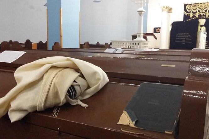 Budapest City Walk in Jewish Quarter - Booking Details