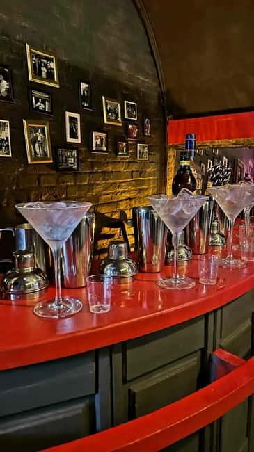 Budapest: Cocktail Tasting with Unique & Delicious Cocktails - An Introduction to the Budapest Cocktail Experience