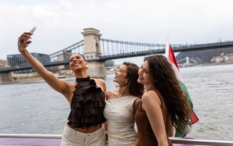 Budapest Cruise with Audio Guide - What the ticket price gets you