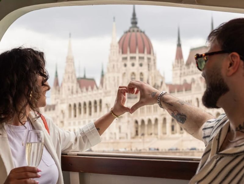 Budapest Cruise with Audio Guide - Who will appreciate this cruise