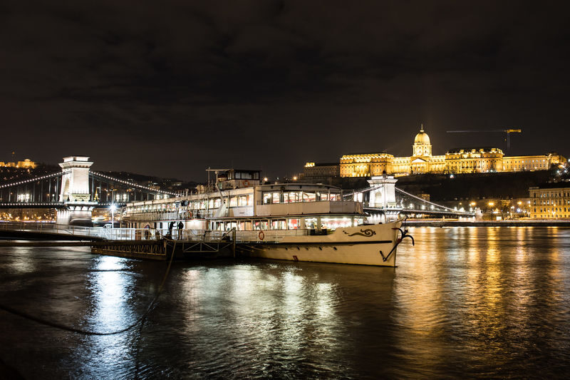 Budapest Cruise with Drinks and Live Music - What the 90-minute ride feels like
