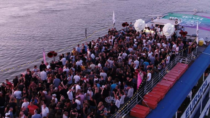 Budapest: Cruisin' Boat Party Tour with Electronic Music - Good To Know
