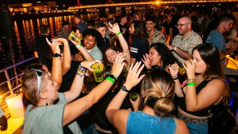 Budapest: Danube Beat Party Cruise with Drink Packages - Good To Know
