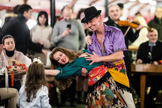 Budapest Danube Cruise With Buffet Dinner, Performances and Music - Booking Information