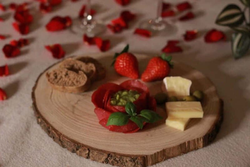 BUDAPEST, Day Spa : Couples Massage with Roses Bubble Bath - Good To Know