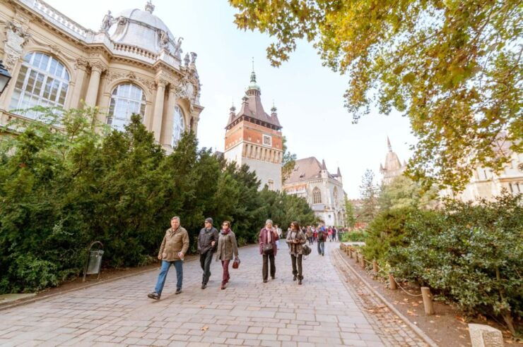 Budapest Day Trip From Vienna - Activity Details