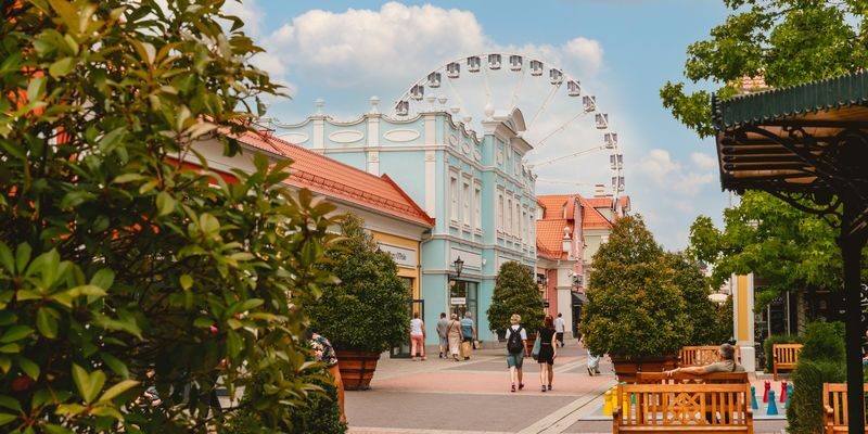 Budapest Designer Outlet Parndorf Shopping Tour with Transfers - Shopping at Parndorf, without arranging the drive