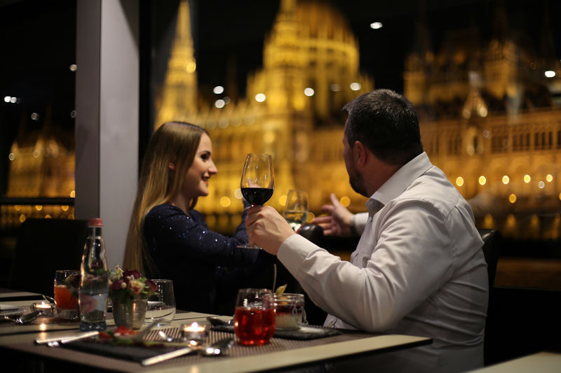 Budapest Dinner Cruise with Folklore & Operetta Show - The Danube makes dinner part of the sightseeing
