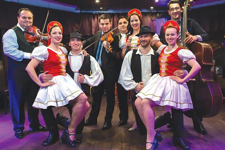 Budapest Dinner Cruise with Folklore & Operetta Show - Meeting at Dokk 11 and choosing your sailing time