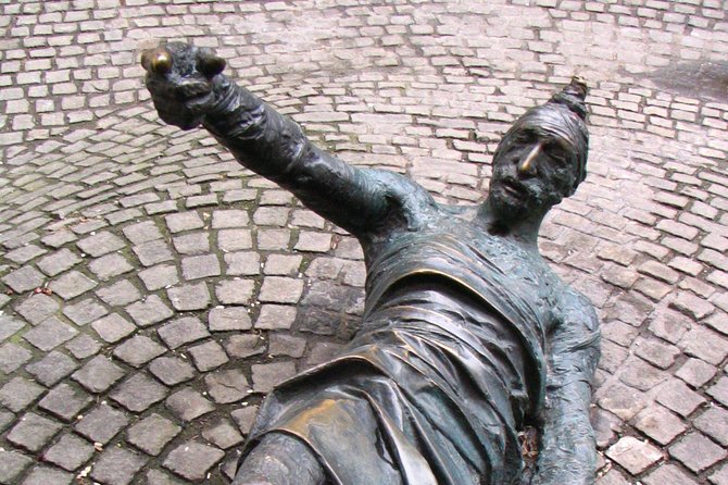 Budapest Dohany, Heroes, Rumbach Synagogues & Jewish Ghetto Tour - Directions