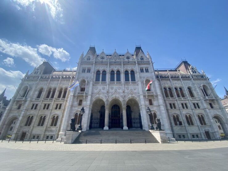 Budapest: Downtown Budapest Smartphone Audio Guide - Experience Highlights