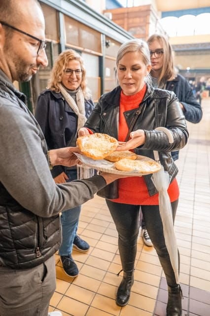 Budapest: Eat the Street, food tour with wine tasting - The Experience from a Review Perspective