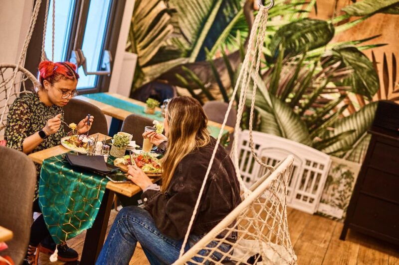 Budapest: Eggscuse Me? Brunch & Bistro's Bottomless Offer - Good To Know