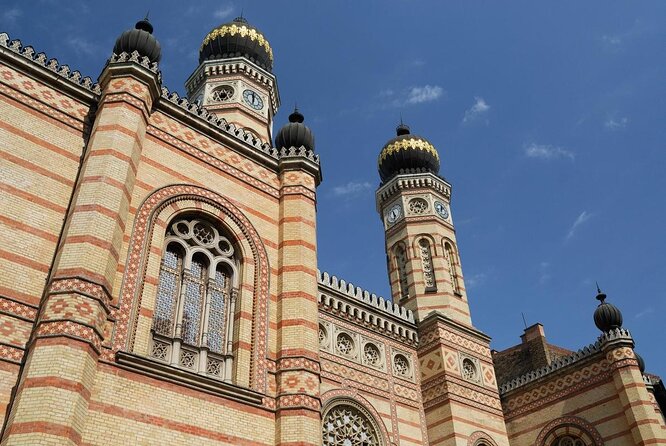 Budapest Essentials Private Tour (Highlights and Hidden Sights) - Meeting and Pickup Information