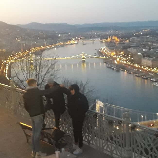 Budapest: Evening Castle Hill Tour with Fishermen's Bastion - Considerations and Tips