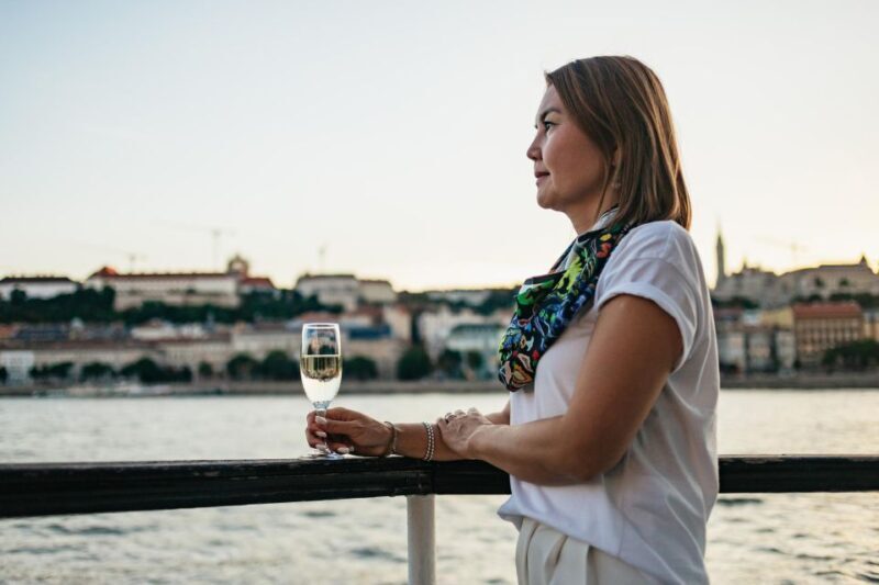 Budapest: Evening Cruise including Drink Options - An In-Depth Look at the Budapest Evening Cruise