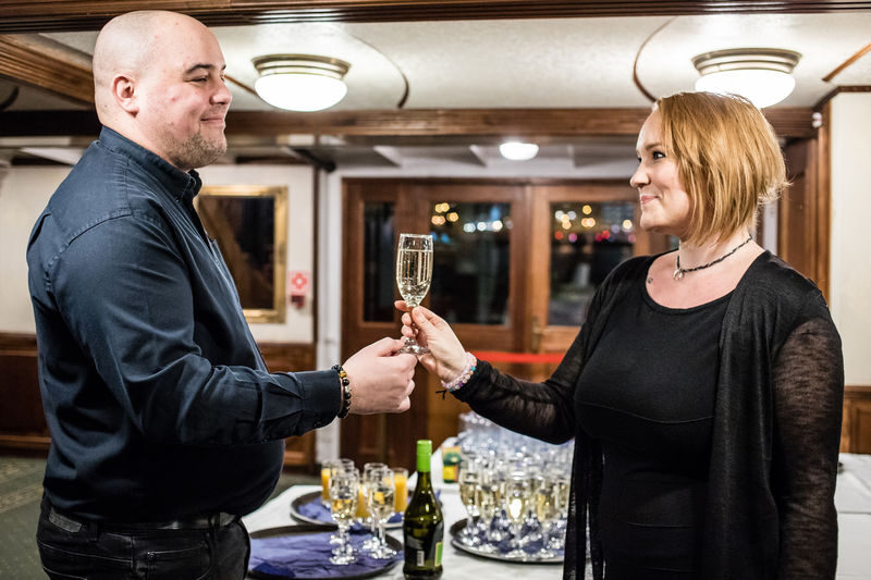 Budapest Evening Dinner Cruise with Folklore Show - Dinner on board: a bonus, not the main reason to go